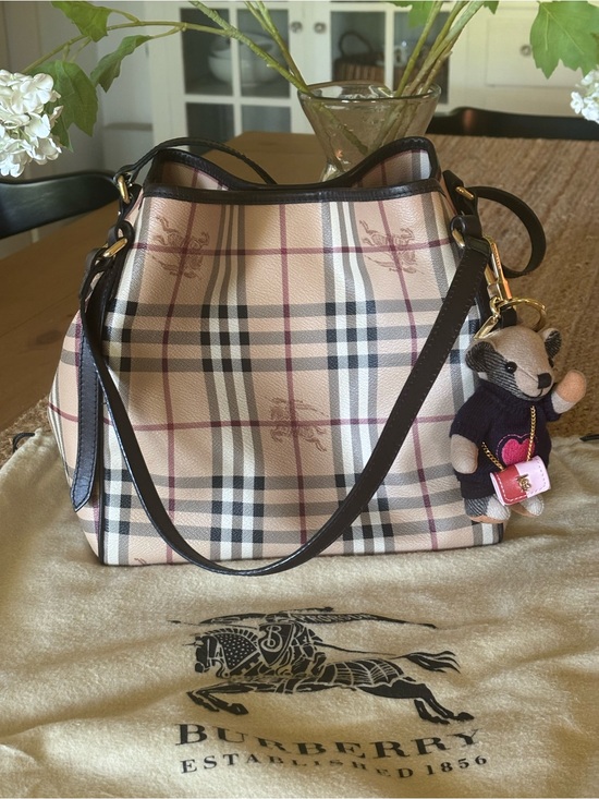 Burberry Handbags - Burberry Haymarket tote